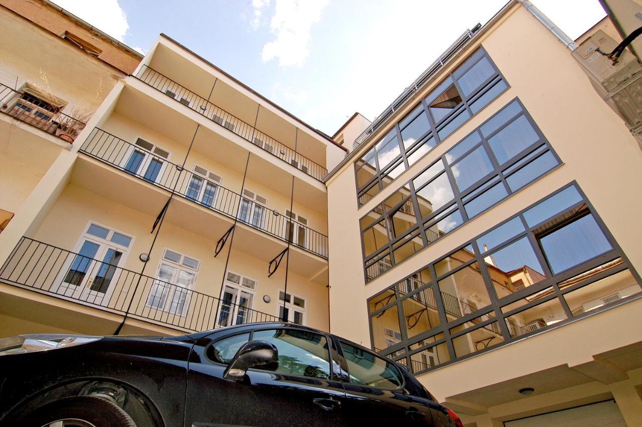 Residence La Familia Prague Exterior photo